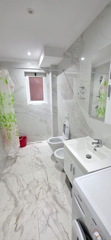 Apartment 3+1 for rent at Bulevardi Zogu i Pare, Hamit Shijaku Street, near Gazeta Celsi!