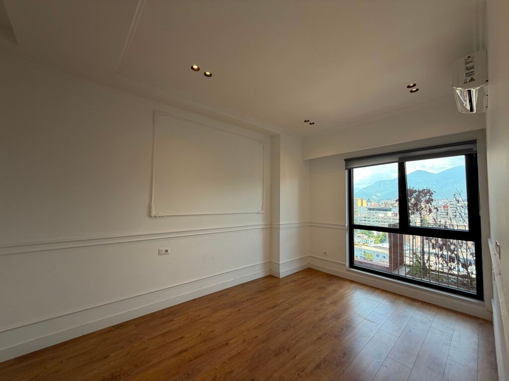 JEPET AMBIENT PER ZYRA+POST PARKIMI TIRANA GARDEN BUILDING