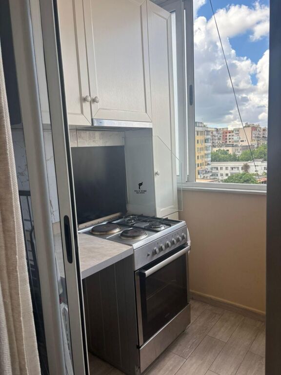 APARTAMENT ME QERA 1+1 MYSLYM SHYRI 60.000 LEKE FH-78511