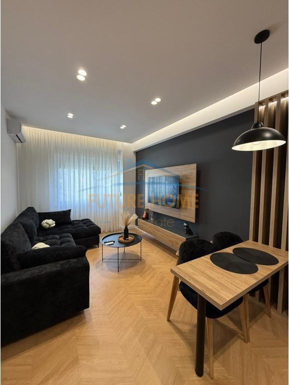 Shitet, Apartament 1+1, Kopshti Zoologjik, Tiranë. 175,000 €