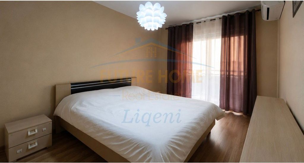 Appartamento in affitto con 2 camere da letto più 1 bagno, Comune di Parigi, Tirana
