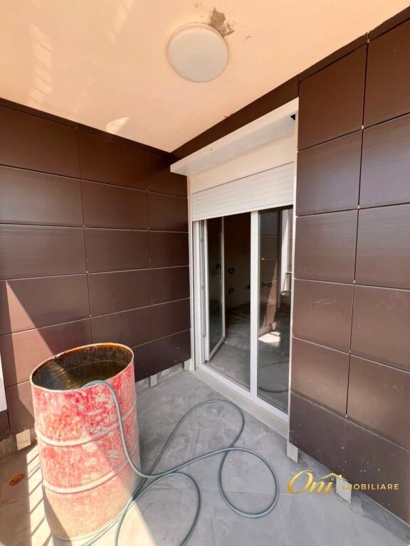 SHITET APARTAMENT 1+1 RRUGA E ELBASANIT