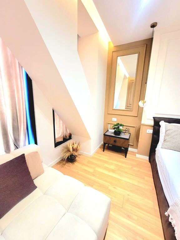 🏢 Apartament në Shitje – Square 21. 130.000 E