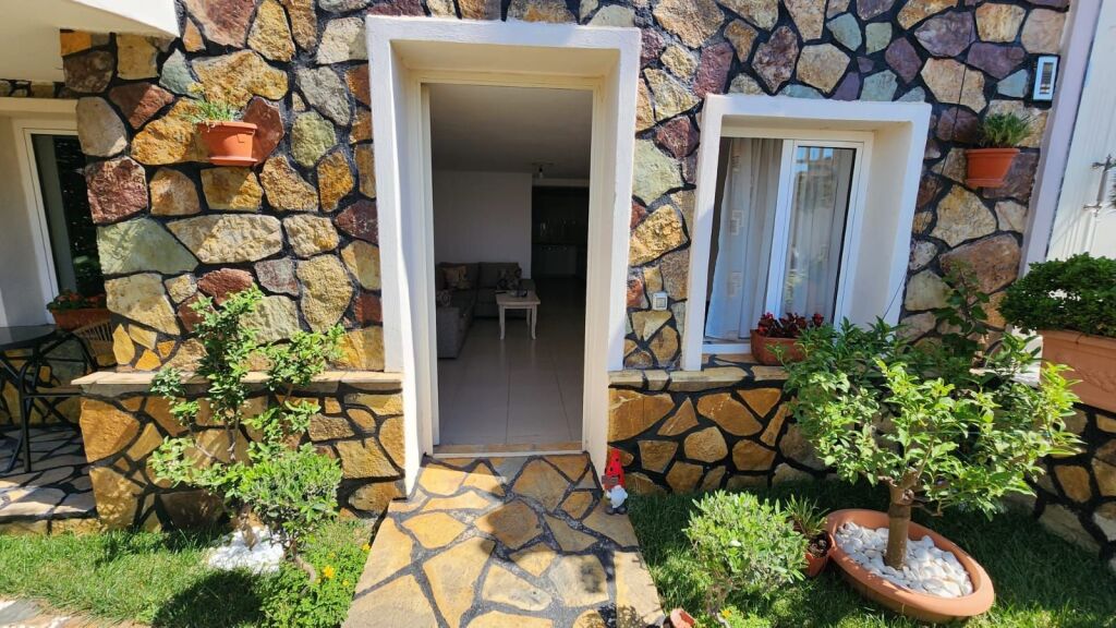 Duplex 2+1 me qira – pranë Kompleksit Grand, tregu elektrik !