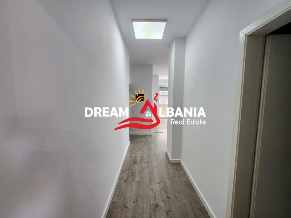 Office for Rent near Dinamo Stadium, Shushica – Tirana (42611556)