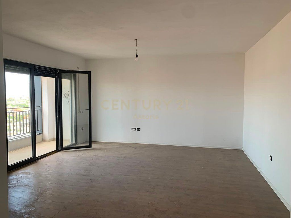 Apartment 2+1+2 completely new for sale on New Boulevard