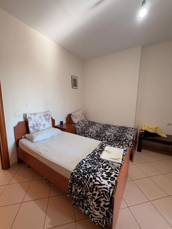 Papafingo 3+1+2 për Shitje – Pranë Corner, Durrës
