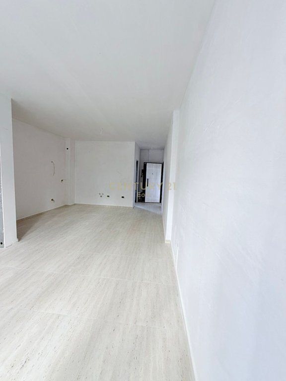 Apartment 1+1 For Sale in Mali i Robit !
