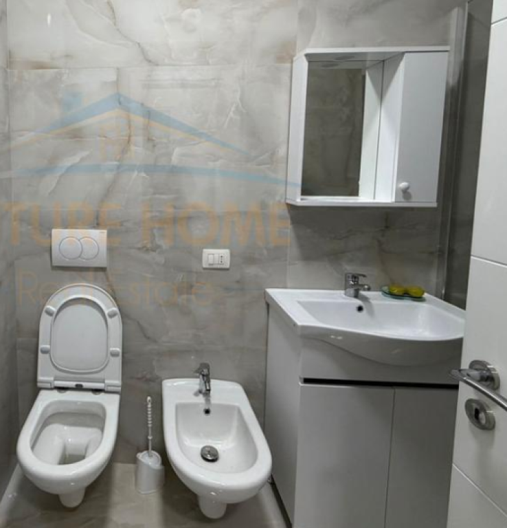 Qera, Apartament 1+1+Post Parkimi, Unaza e Re. UNA61893