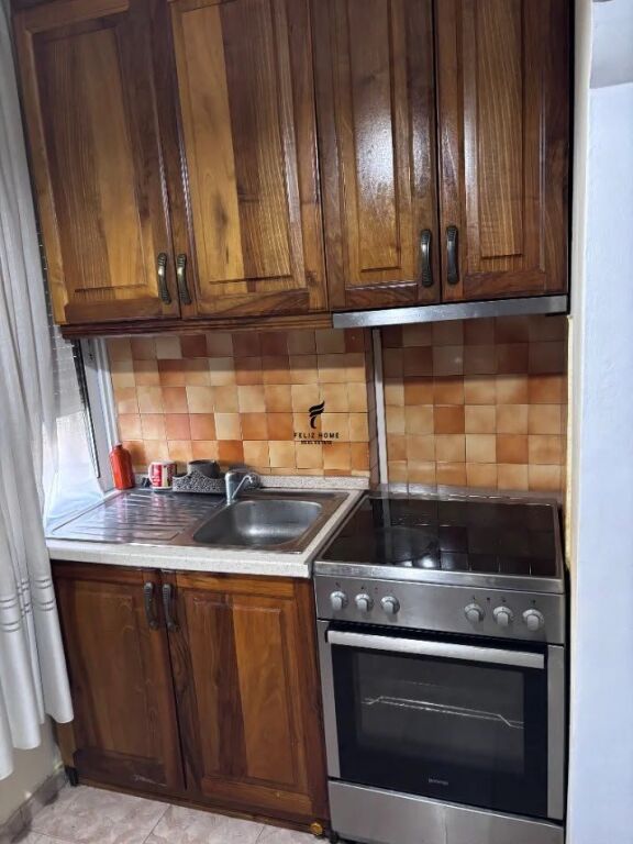 APARTAMENT ME QERA 1+1 ALI DEMI 45.000 LEKE FH-78676