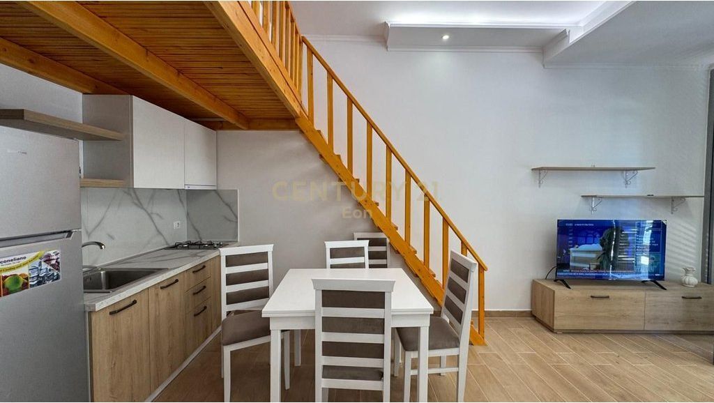 DUPLEX KATI 0, PAMJE DETI NE SHKEMBIN E KAVAJES !