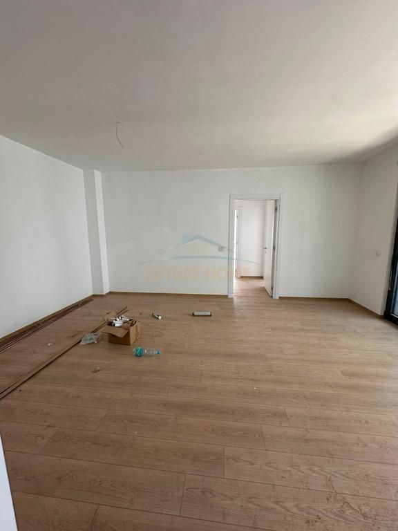 Shitet, Apartament 2+1+2+Post Parkimi,Ish Dogana,Tirane