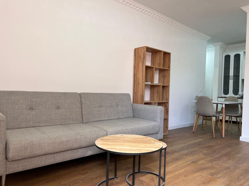 Okazion Shitet Apartament ne Golem 30 M nga Deti