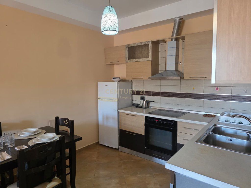Jepet apartament 1+1 me qera FRESKU