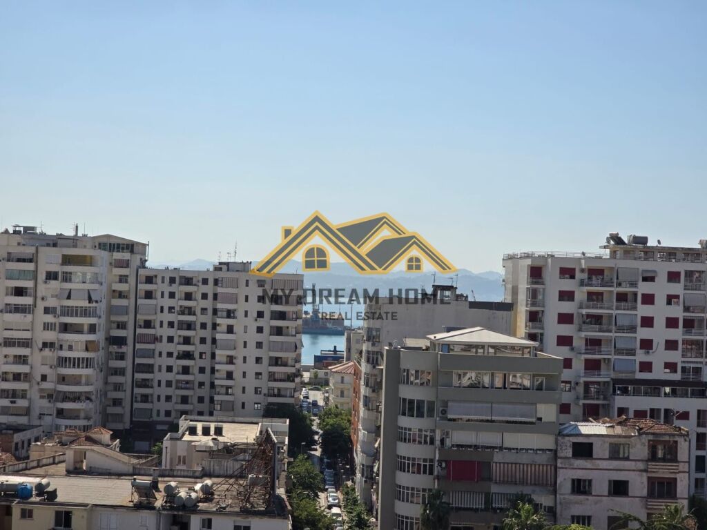 Apartament 2+1 Me Qira në Qender te Durrësit !