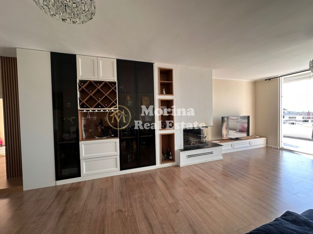 Qera | Apartament 3 + 1 | Fresku | 1000 €/muaj