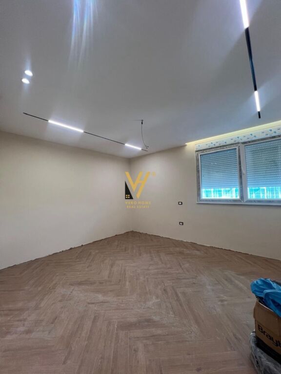 SHITET APARTAMENT 2+1+2+BLK TEK ISH EKSPOZITA 320.000 EURO
