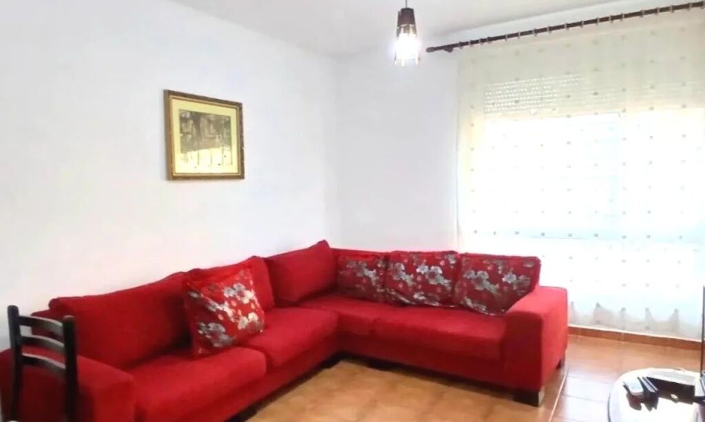 1+1, 3rd floor elevator, new market, 500 thousand lek