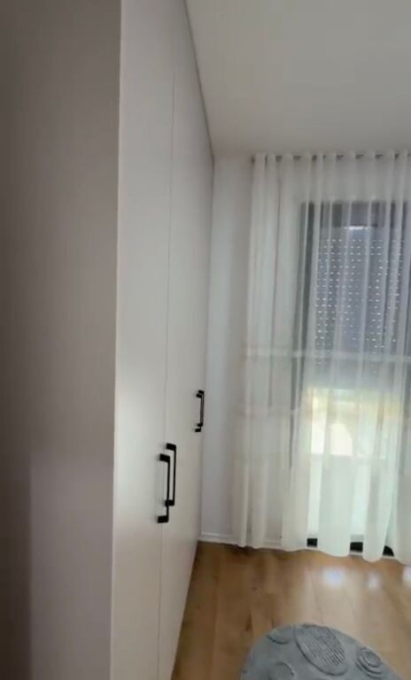 Jepet me qira 2+1+2 AKSESS TIRANA ISH DOGANA 550€