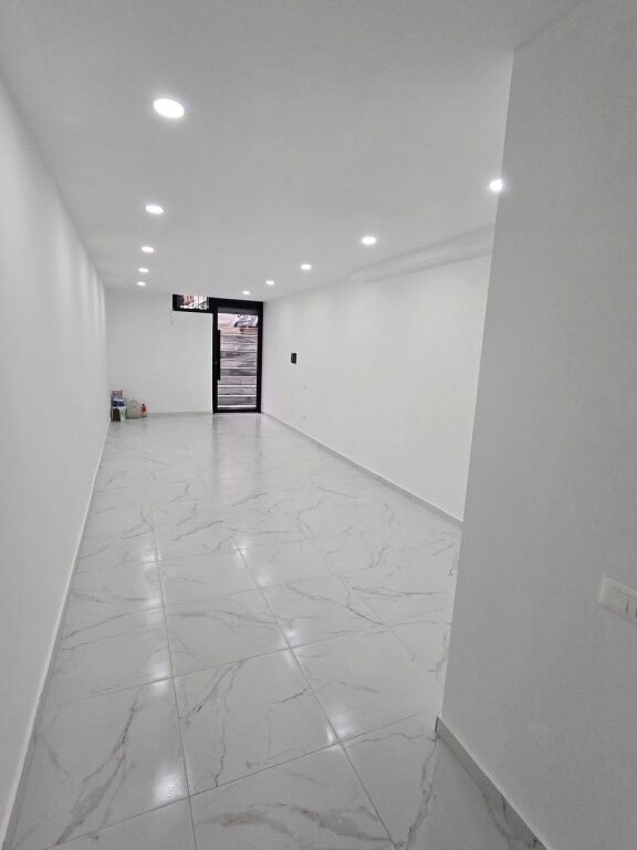 🏪 FOR SALE 70,000€ – SHOP NEAR THE PARIS MUNICIPALITY 🏪🔥