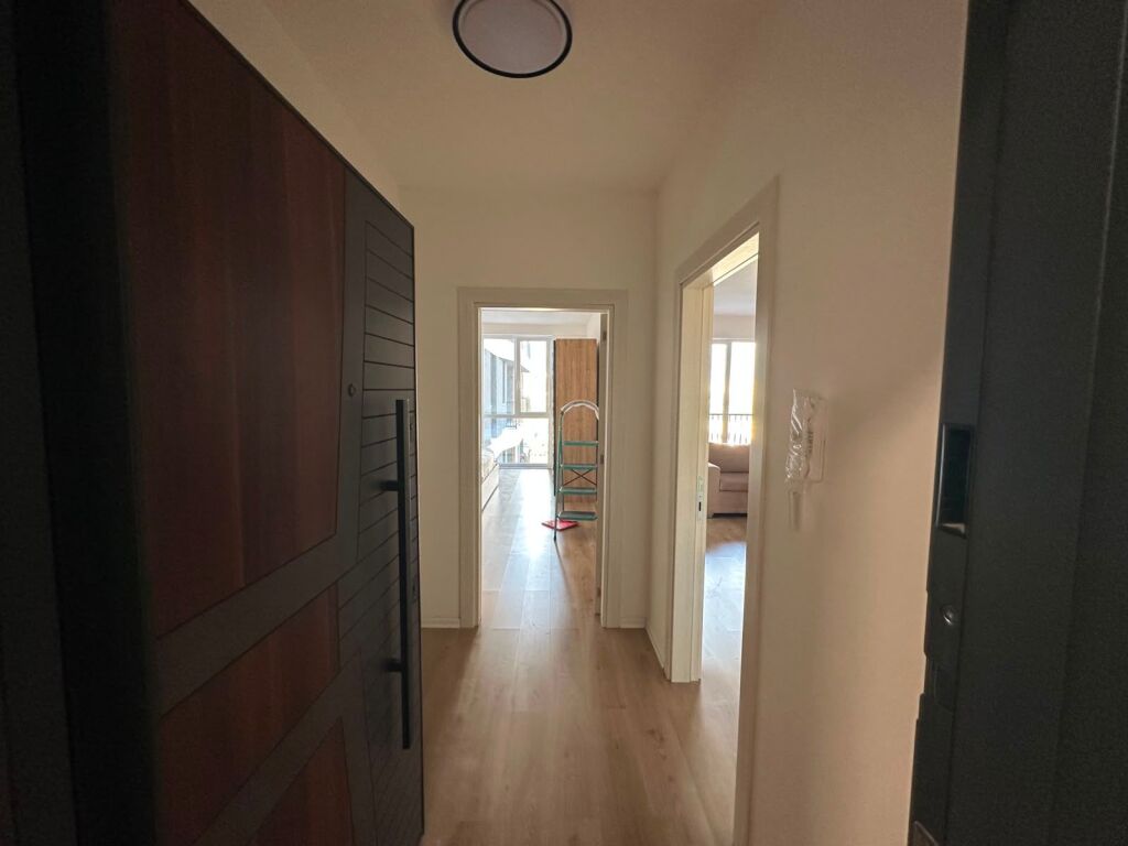 Jepet me Qera Apartament 1+1+Post Parkimi  , Paskuqan