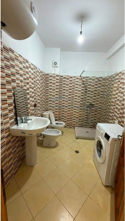 Qera, Apartament 1+1, Rruga e Thesarit , Fresk