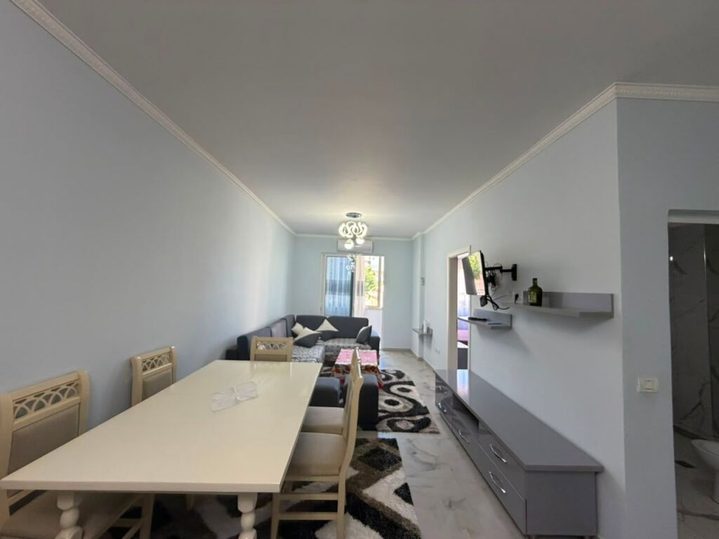 Shitet apartament 1+1 pranë Rrotës së Kuqe Plazh, Durres
