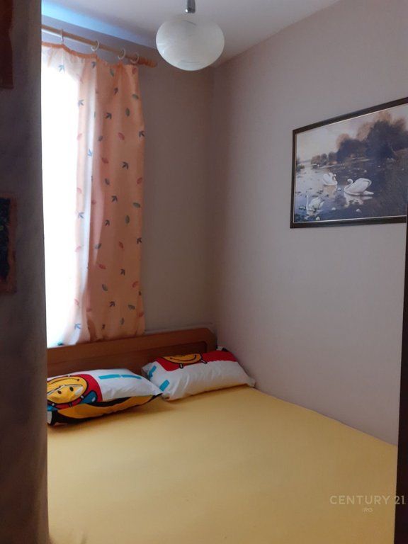Apartament 2+1 Per Qira Tek Rruga E Kavajes! 600 € /Muaj
