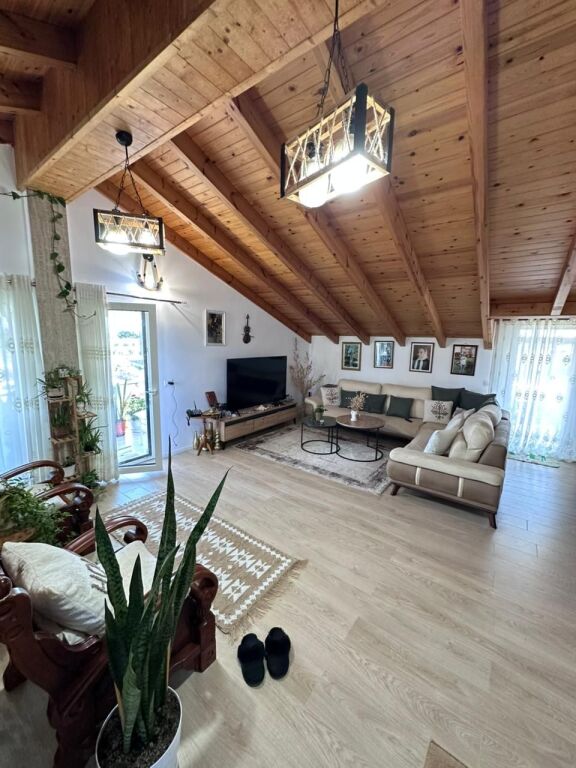 FOR RENT THIRD FLOOR OF A PRIVATE VILLA IN 4 FLLAKA STREETS, DURRES 9F9V+JGR Durres, Albania