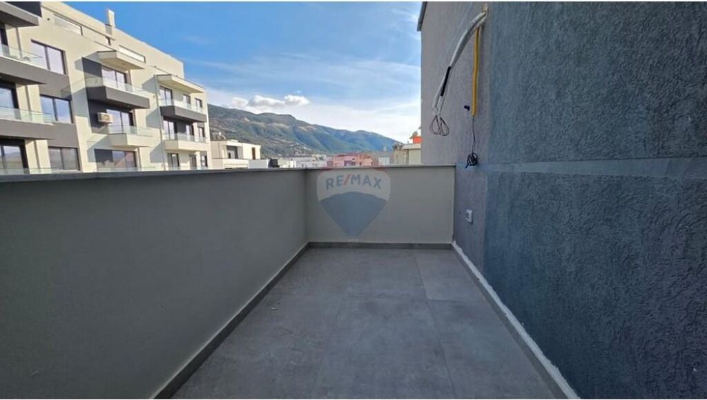 Apartment 2+2+2 for sale Lungomare