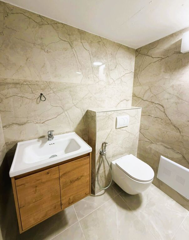 📣 ESCLUSIVO 📣  🔥Unità Commerciale Duplex in Affitto al Complesso Delijorgji