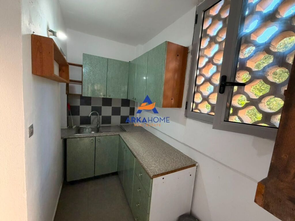 AFFITTASI APPARTAMENTO 1+1+BALCONE "A VASIL SHANTO" 50.000 LEKE
