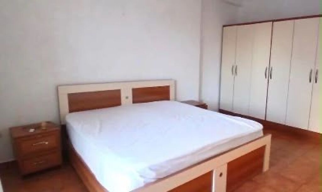 1+1, 3rd floor elevator, new market, 500 thousand lek