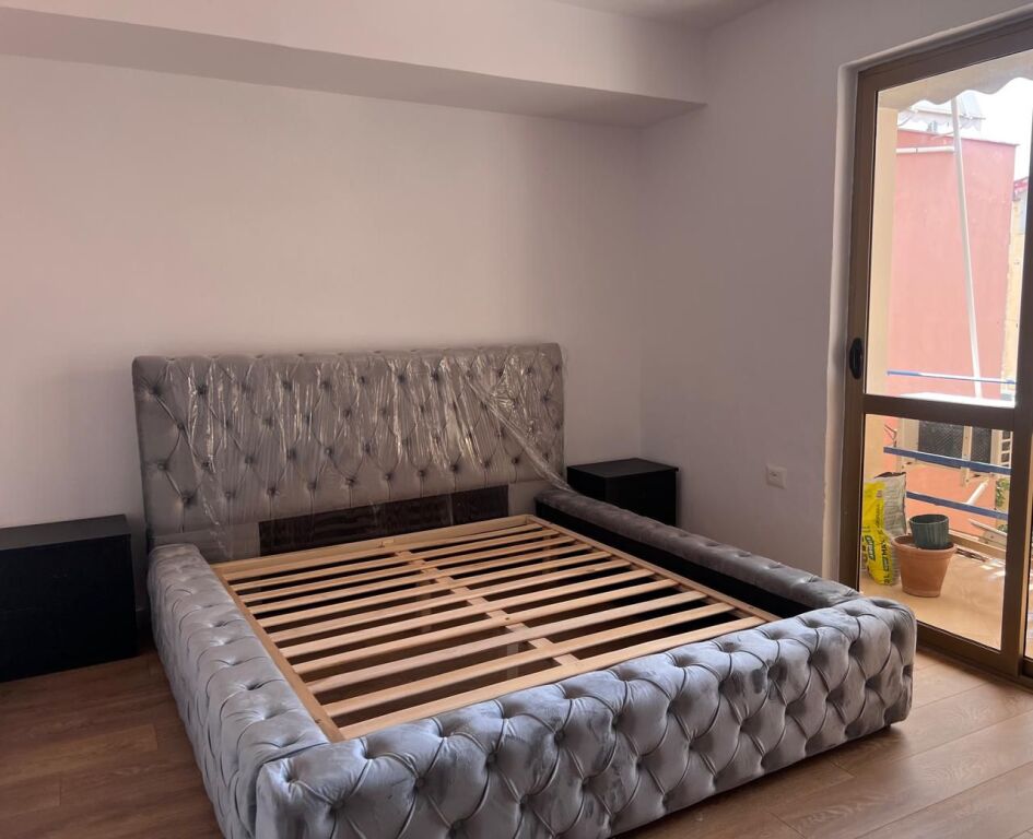 Okazion Shitet Apartament ne Golem 30 M nga Deti
