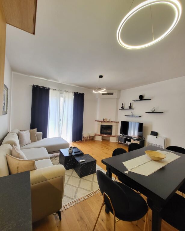 APARTAMENT ME QIRA 2+1+2 SECRET GARDEN TEG