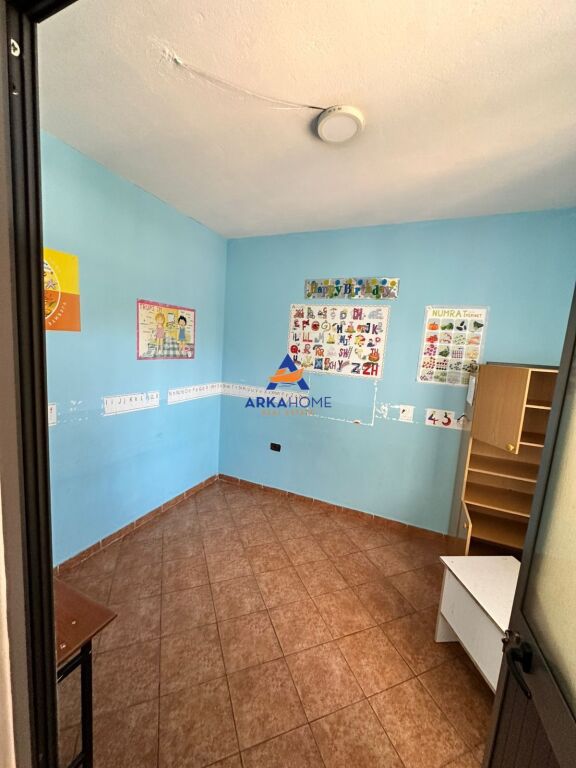 SI AFFITTO EDIFICIO DI 4 PIANI IN "RRUGA ELBASANIT" 50.000 LEKE