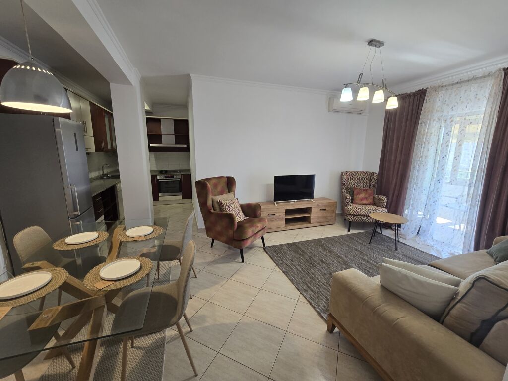 Apartment 2+1+ With Veranda For Rent Near the School "7 Marsi"