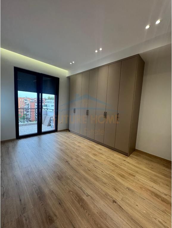 Affitto, Appartamento 2+1+2, Complesso Delijorgji, Tirana. 1.250 €
