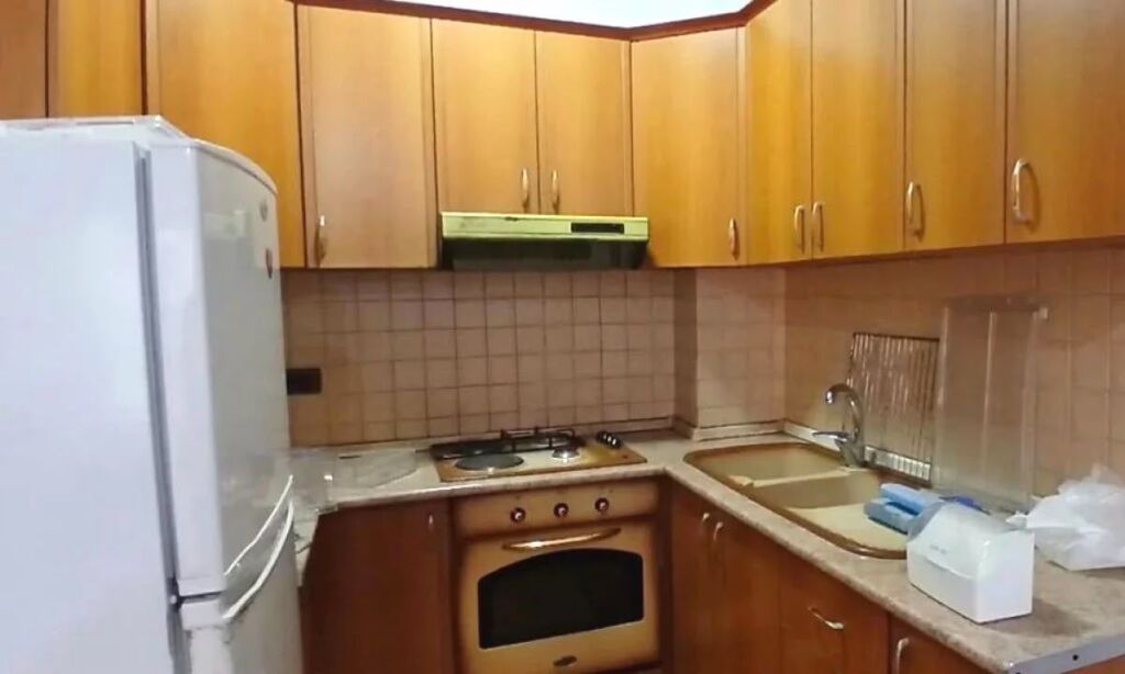 1+1, 3rd floor elevator, new market, 500 thousand lek
