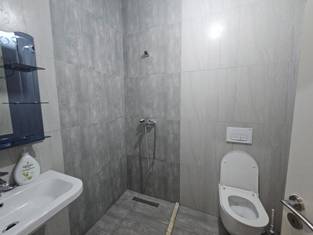 Garsionere per qera ne Ali Dem!!!

