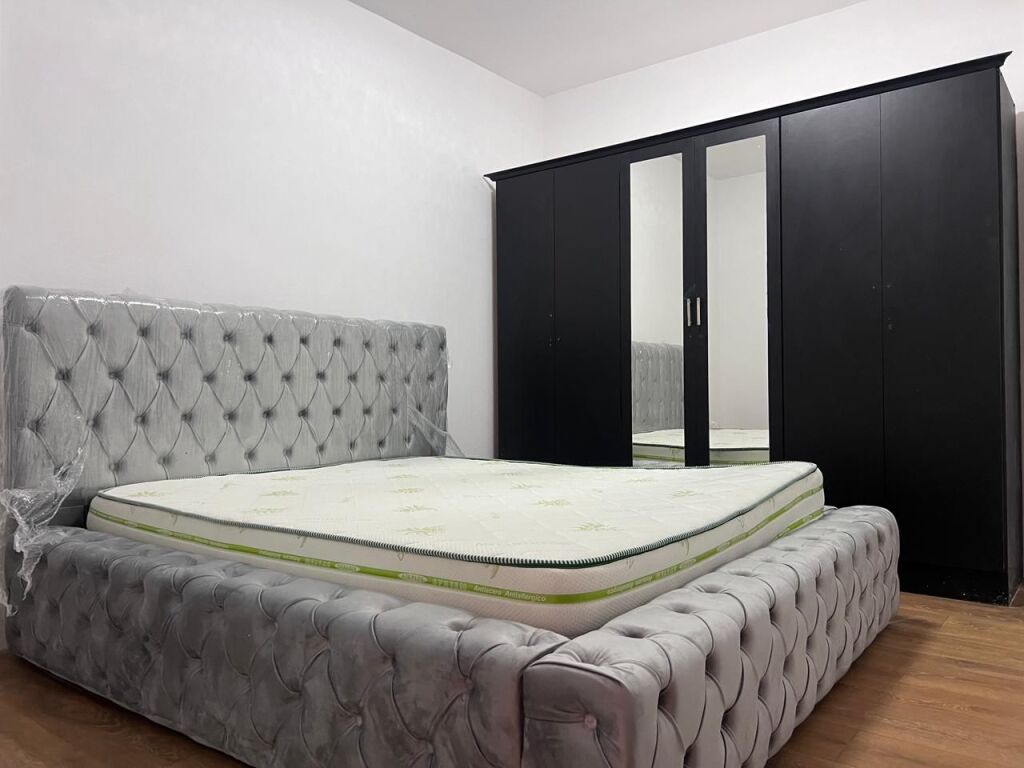 Okazion Shitet Apartament ne Golem 30 M nga Deti