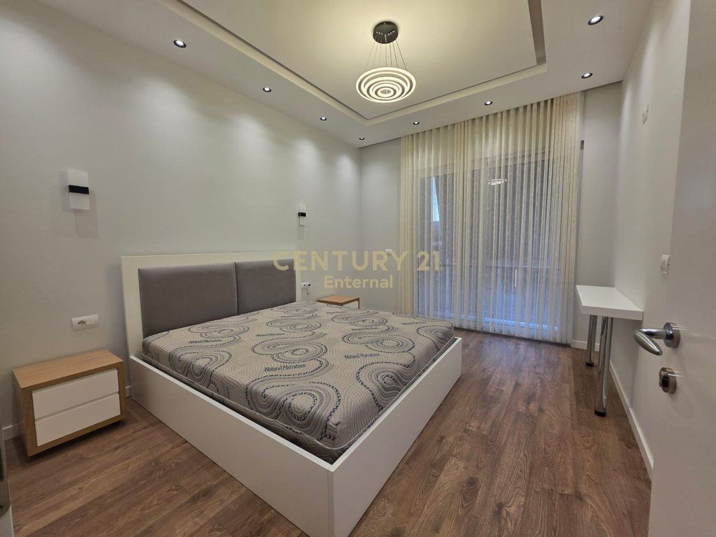 Villa su due piani in affitto a Fresk