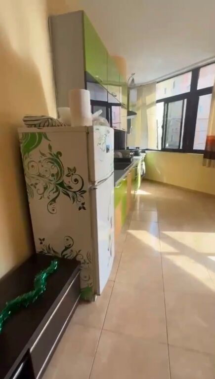 APARTAMENT 1+1 NE SHITJE TE BULEVARDI ZOGU 1