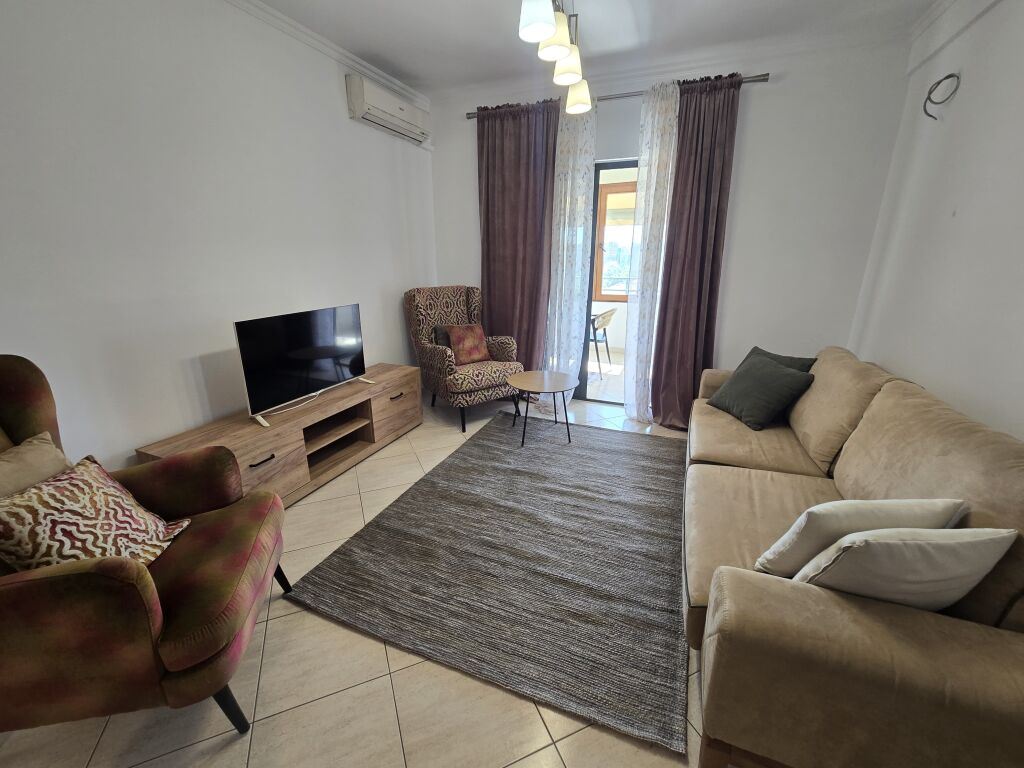 Apartment 2+1+ With Veranda For Rent Near the School "7 Marsi"
