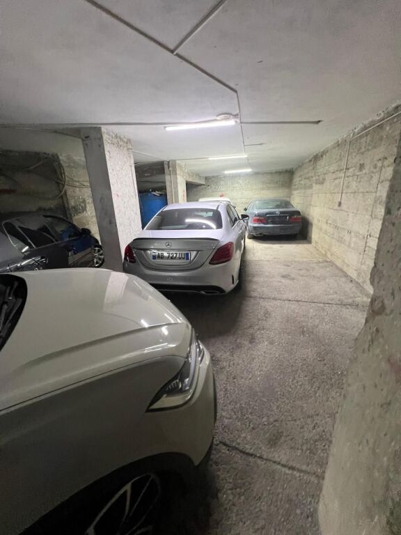 AFFITTASI LAVAGGIO AUTO 500M2 VIA KOSOVAREVE