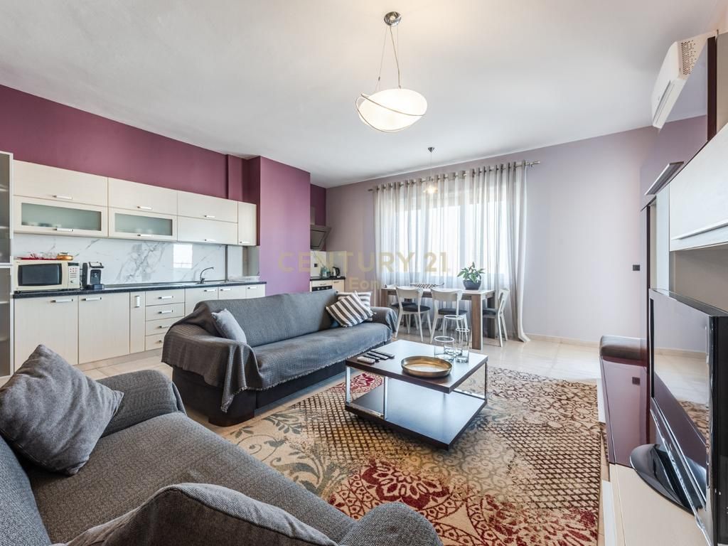 JEPET ME QIRA APARTAMENT 2+1 DHE GARAZH TEK BASHKIA DURRES ME PAMJE DETI !