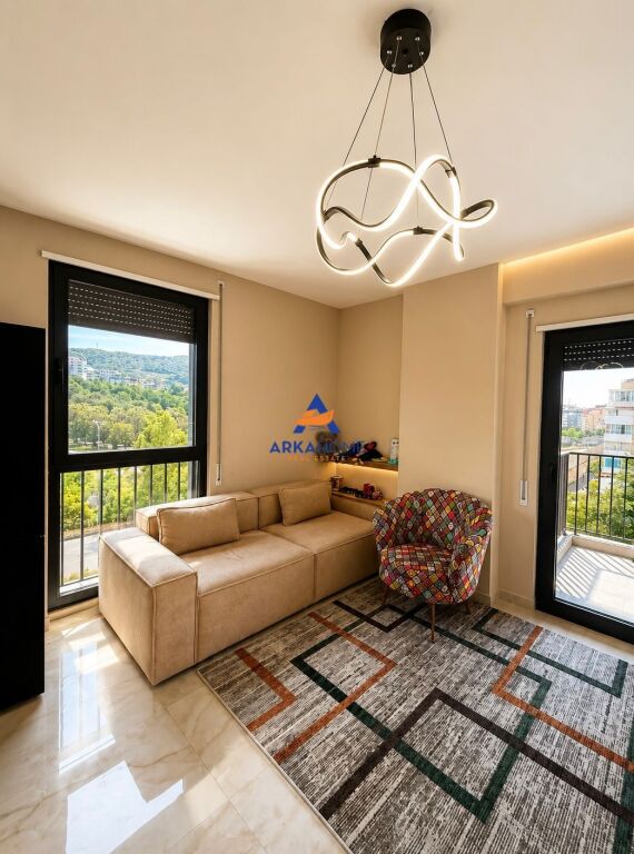 AFFITTASI APPARTAMENTO 1+1+BALCONE "COMPLESSO OLIMPICO, COMUNE DI PARIGI" 75000 LEKE
