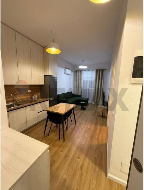 Appartamento Moderno 1+1 in Affitto – Complesso Mangalem, Tirana