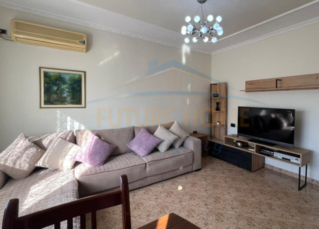 Rent, Apartment 1+1, Xhamlliku, Tirana. AL70254