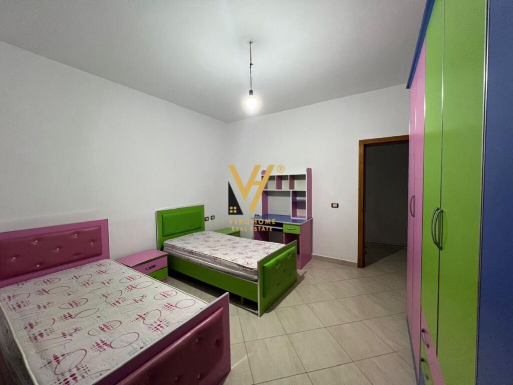JEPET APARTAMENT 2+1+2 ME QERA NE MISTO MAME 50.000 LEKE